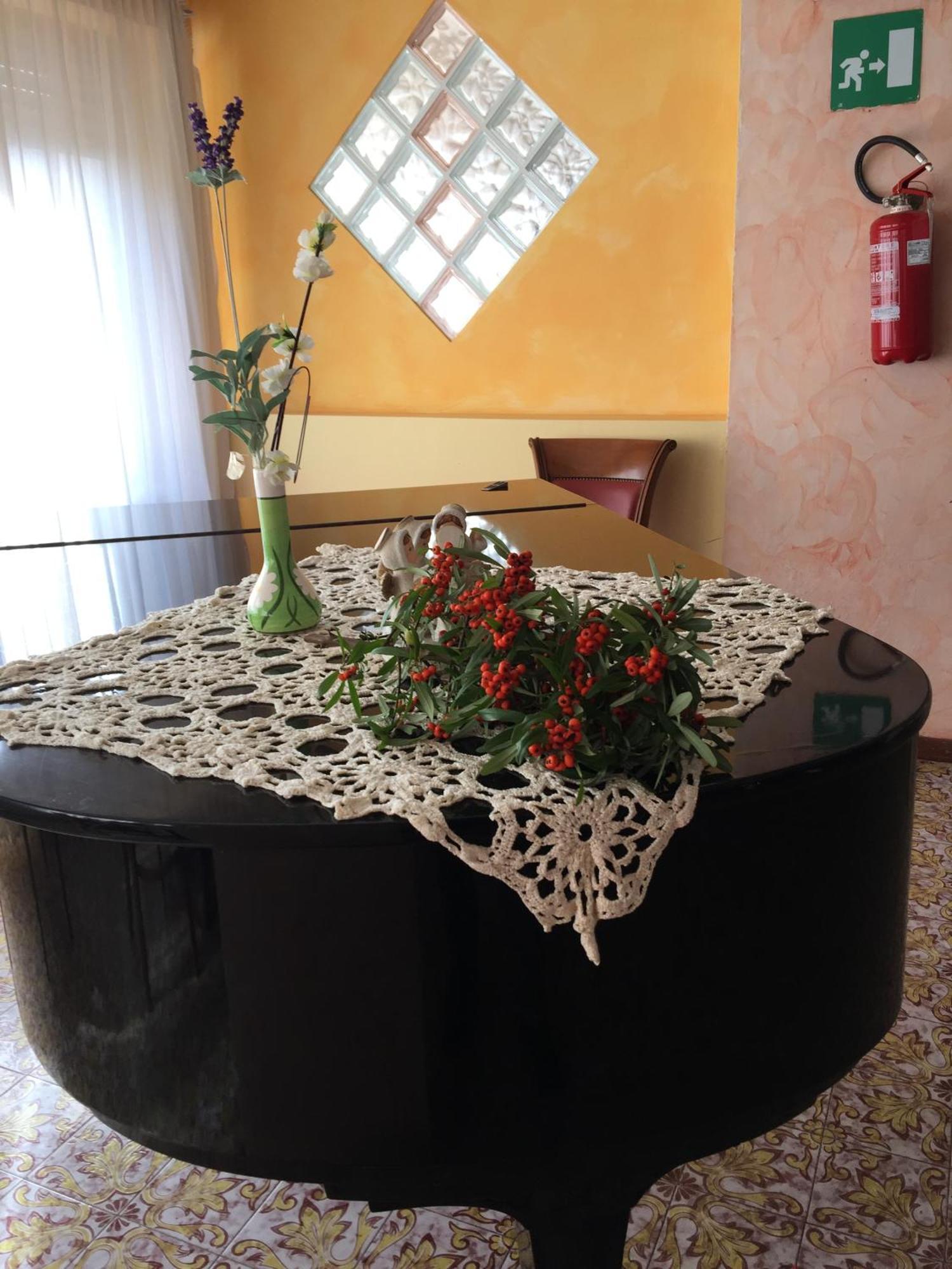 Hotel Attico К'янчіано-Терме Екстер'єр фото